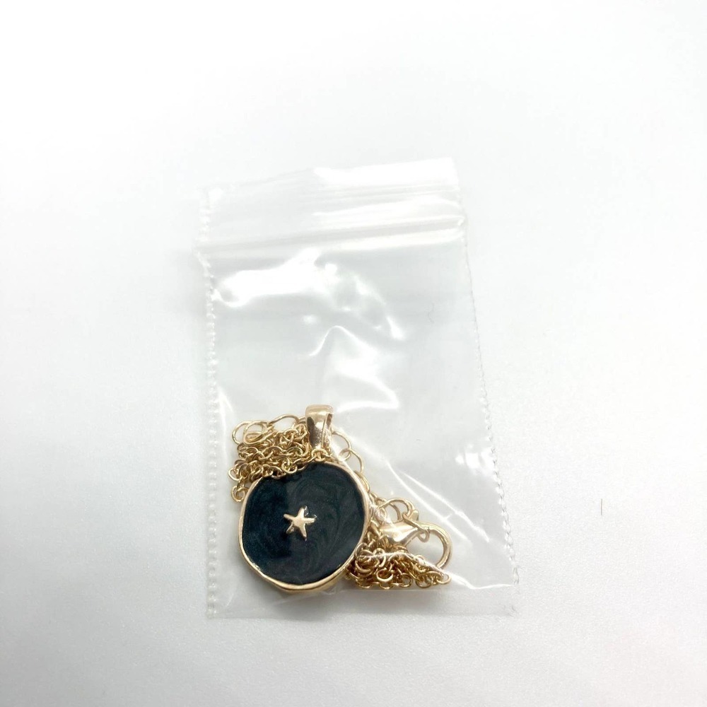 BLACK Resin Shooting Star Lucky Charms Necklace - Picture 8 of 8